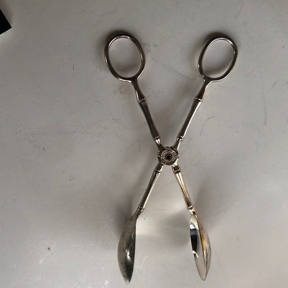 Vintage E P Zinc salad tongs, made in Italy. Natural tarnishing are on spoon - Picture 7 of 7